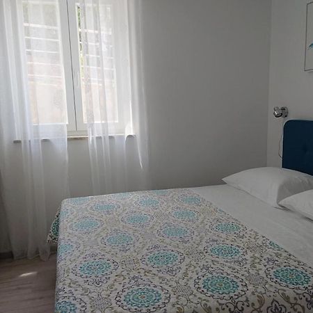 Appartement Roza à Cres Extérieur photo