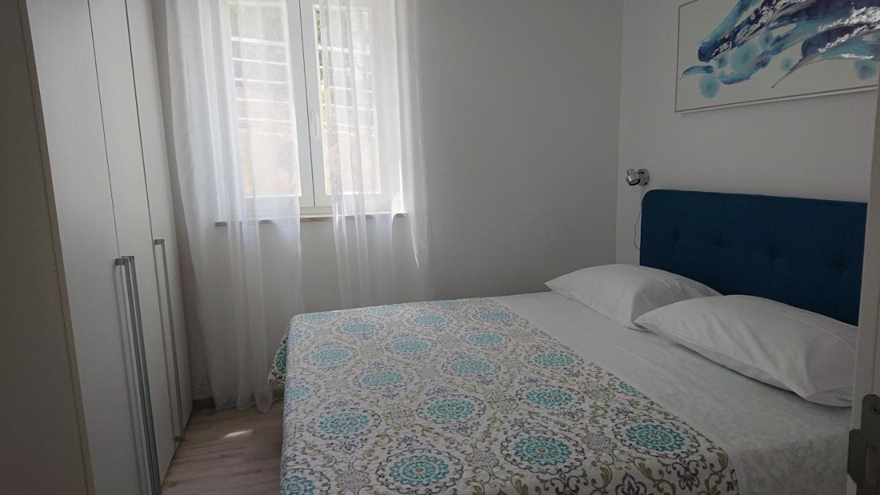 Appartement Roza à Cres Extérieur photo