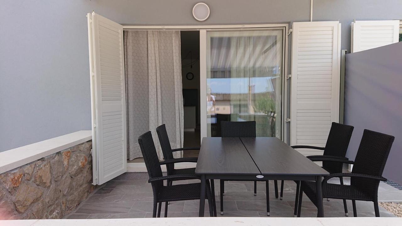 Appartement Roza à Cres Extérieur photo